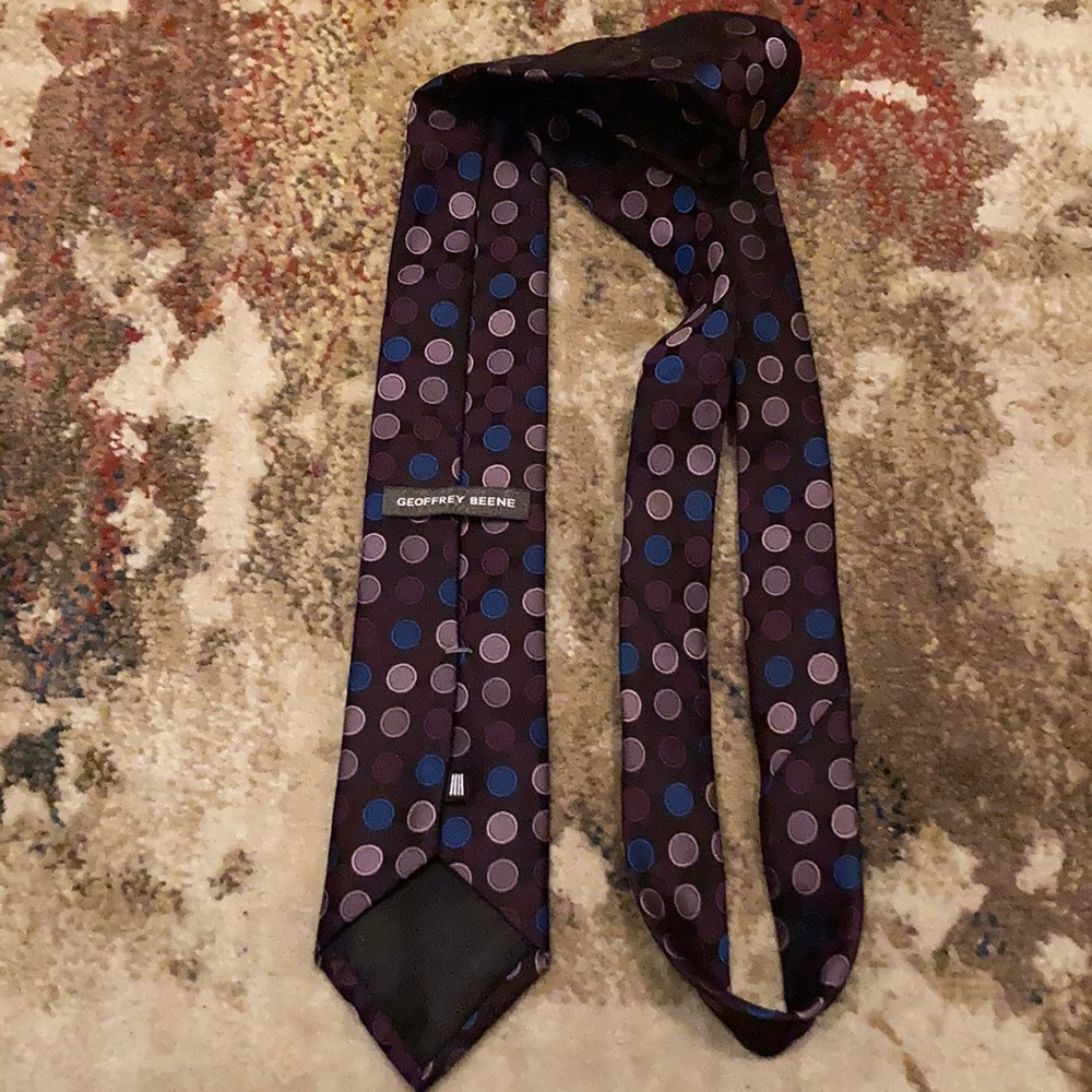 Geoffrey Beene men’s necktie